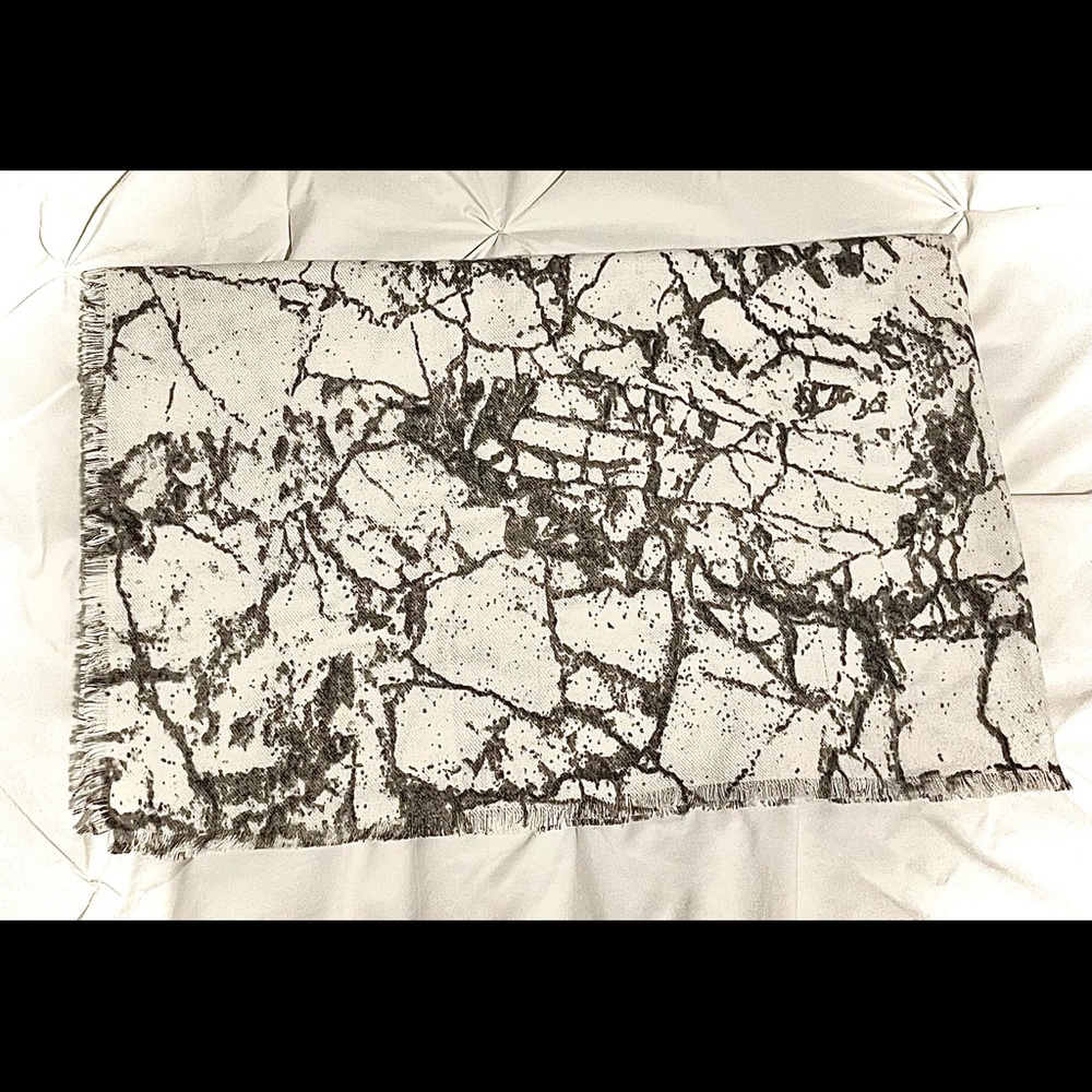 Marble Scarf